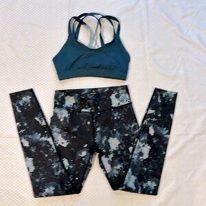 Set X-Small Like new, no issues, Joy Lab leggings, Champion Sports Bra, CUTE!